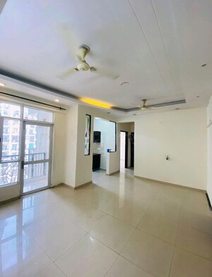 Room in 3 BHK Apartment at Prateek Wisteria, Sector 77 – for Sale