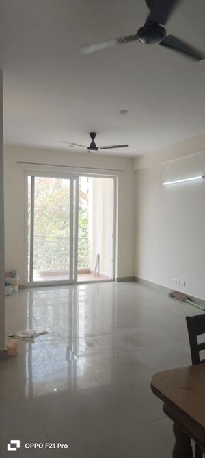 Room in 3 BHK Builder Floor at Roots Courtyard, Sector 48 – for Rent