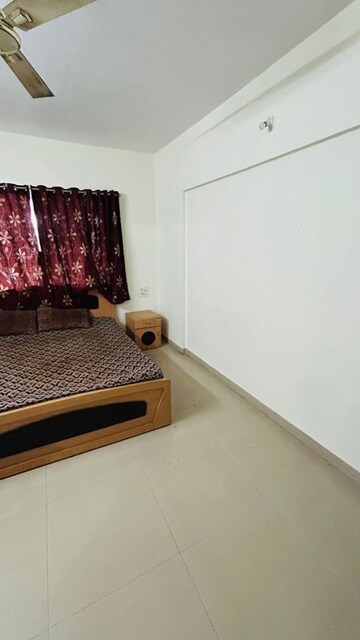 Furnished Amenities in 2 BHK Apartment at Lotus Enclave, Aundh Road – for Rent