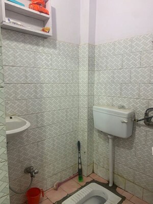 Bathroom in 1 RK Apartment at Katwaria Sarai – for Rent