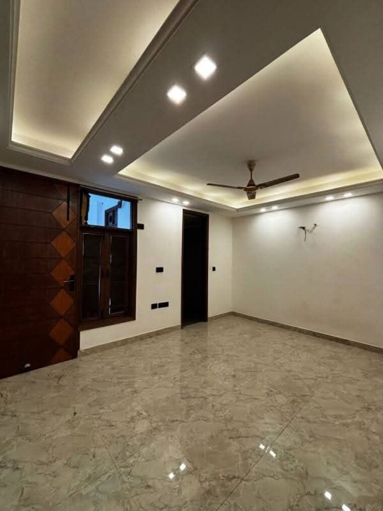 Room, saket 3 Bedroom 1600 Sq.Ft. Apartment In Saket Delhi 9963979