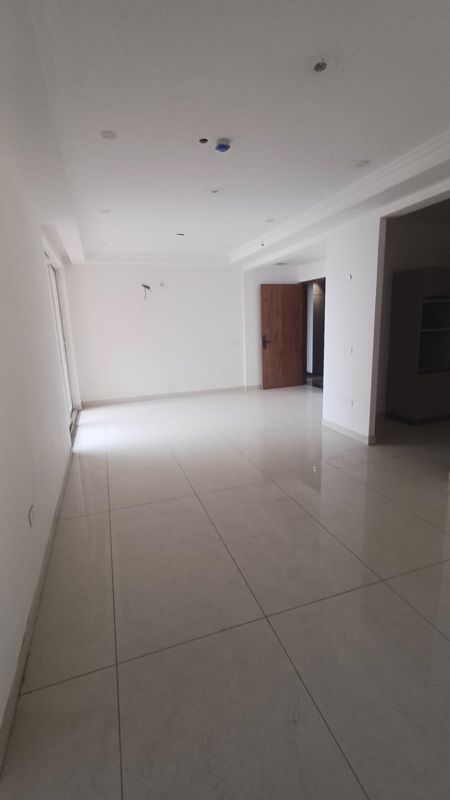 3 BHK + Pooja Room,Basement,Store Room Apartment For Sale in Sector 82