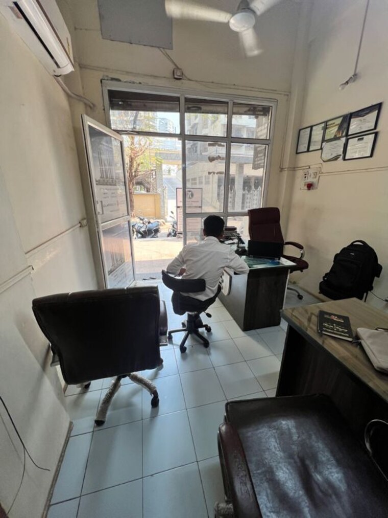 Team Area, yash-avenue Commercial Office Space 240 Sq.Ft. In Kharghar Sector 20 Navi Mumbai 9963981