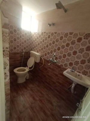Bathroom in 1 RK Builder Floor at Begumpet – for Rent