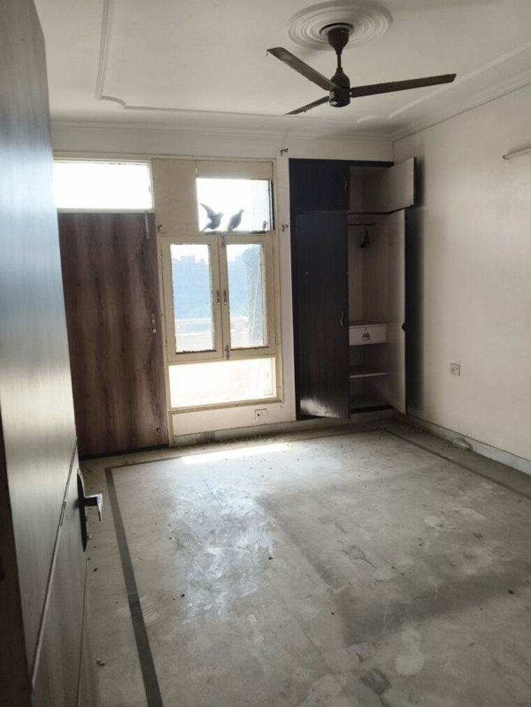 Room, royal-towers-noida 3 Bedroom 1600 Sq.Ft. Apartment In Sector 61 Noida 9963992