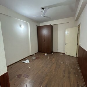 Room in 2 BHK Builder Floor at Wave Executive Floors, Bayana – for Rent