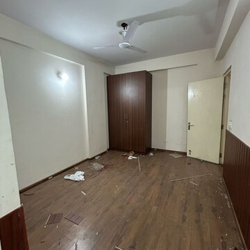 Room in 2 BHK Builder Floor at Wave Executive Floors, Bayana – for Rent