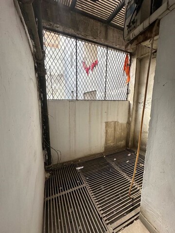 Building Lobby in 1 RK Apartment at Katwaria Sarai – for Rent