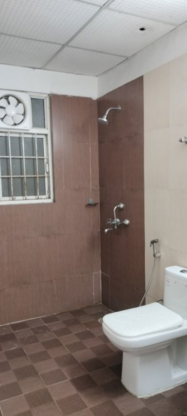 Bathroom, aims-golf-avenue-ii 2 Bedroom 1080 Sq.Ft. Apartment In Sector 75 Noida 9964024