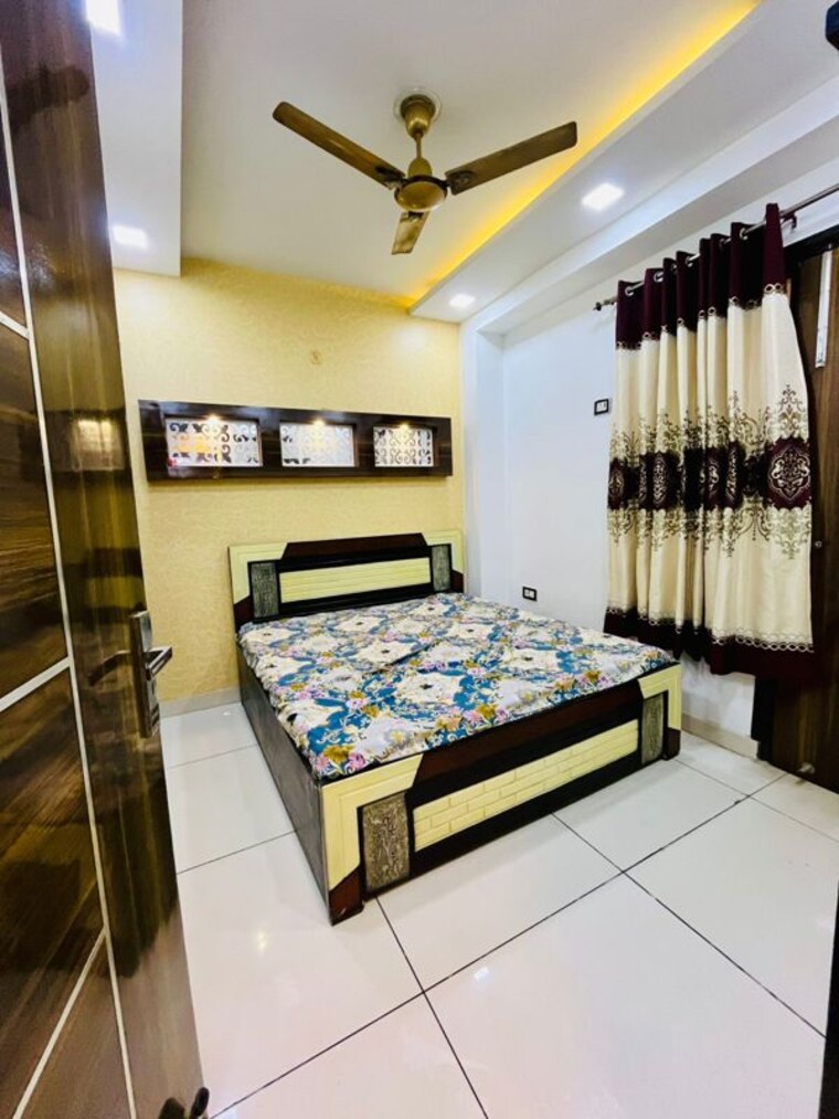 Bedroom, dwarka mor 3 Bedroom 810 Sq.Ft. Builder Floor In Dwarka Mor Delhi 9964027