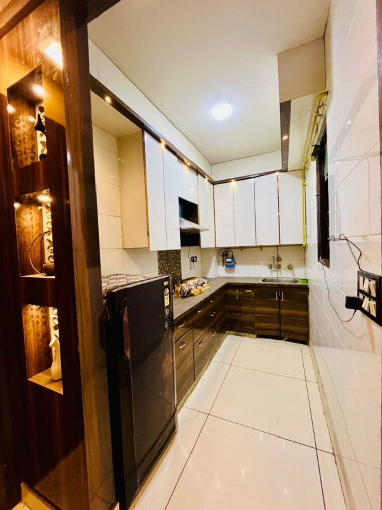 Kitchen, dwarka mor 3 Bedroom 810 Sq.Ft. Builder Floor In Dwarka Mor Delhi 9964027