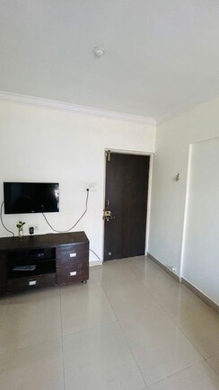2 BHK Apartment For Sale in Westend Mall