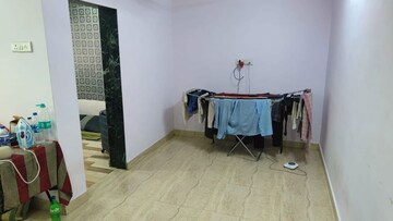 Bedroom in 1 BHK Apartment at Vakola – for Rent
