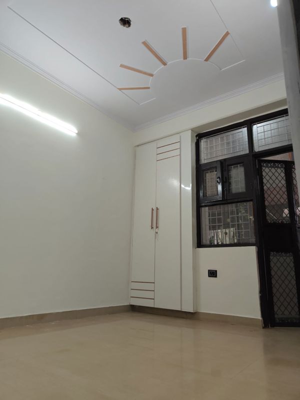 2 BHK + Pooja Room Builder Floor For Sale in Shalimar Garden Extension II