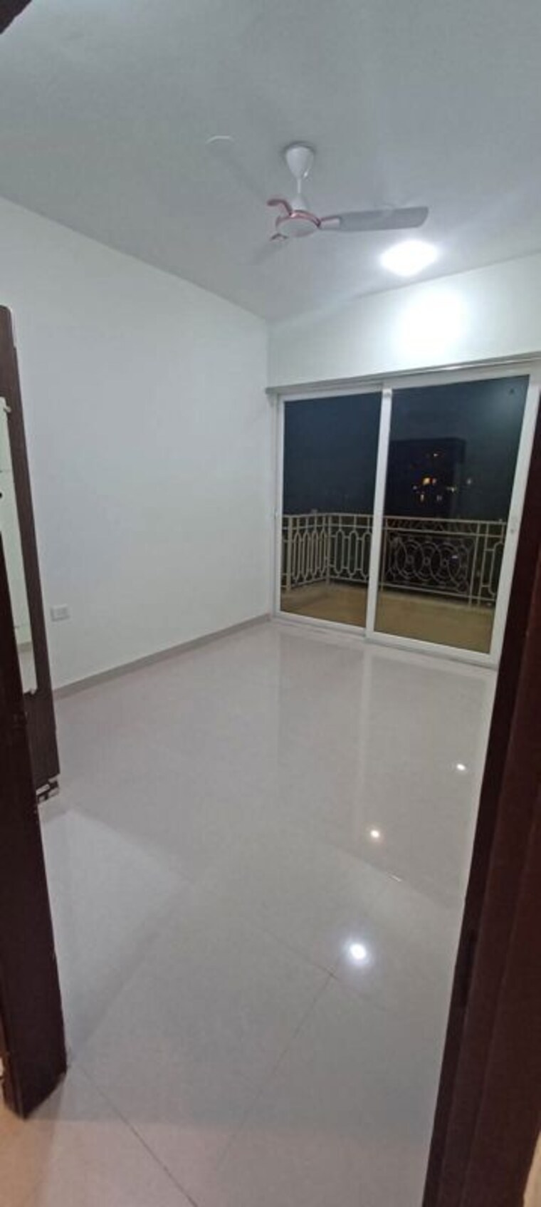 Room, aba-cleo-county 2 Bedroom 1350 Sq.Ft. Apartment In Sector 121 Noida 9964054