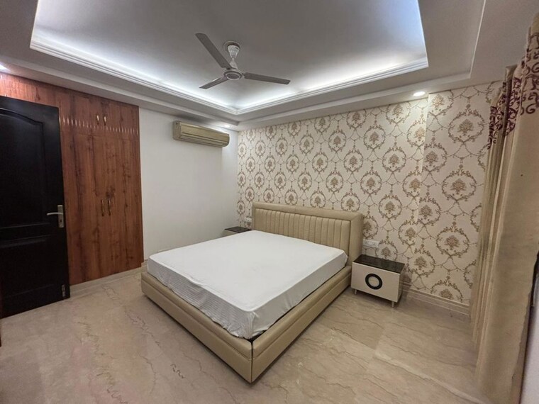 Living Room, greater kailash ii 4 Bedroom 300 Sq.Yd. Builder Floor In Greater Kailash ii Delhi 9964057