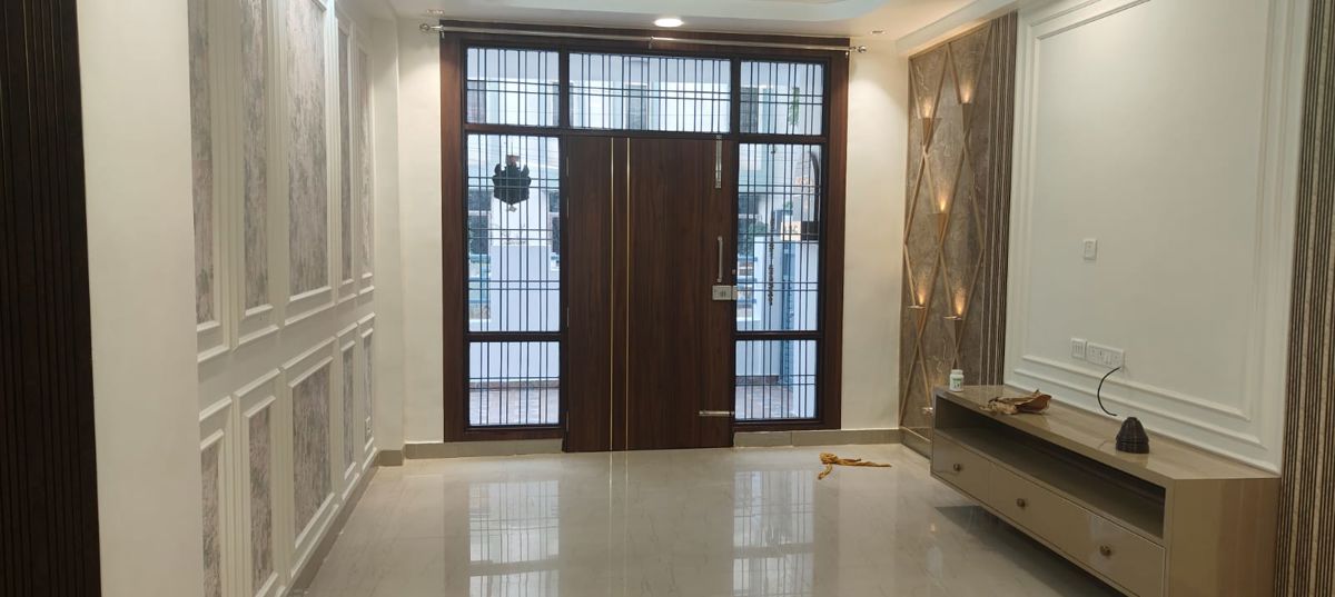 4 BHK + Pooja Room Apartment For Rent in Faizabad Road