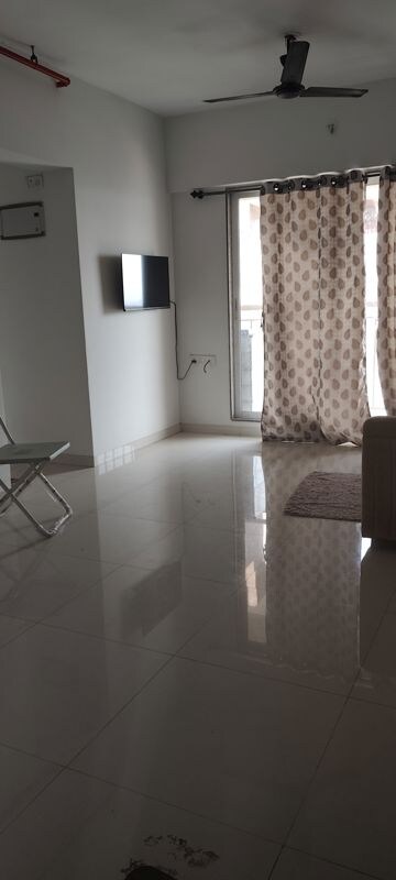 1 BHK Apartment For Rent in Metropolis Aquaris Phase 2, Kasarvadavali