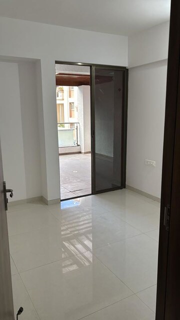 Room in 2 BHK Apartment at Bhaktamar Residency, Wadgaon Sheri – for Sale