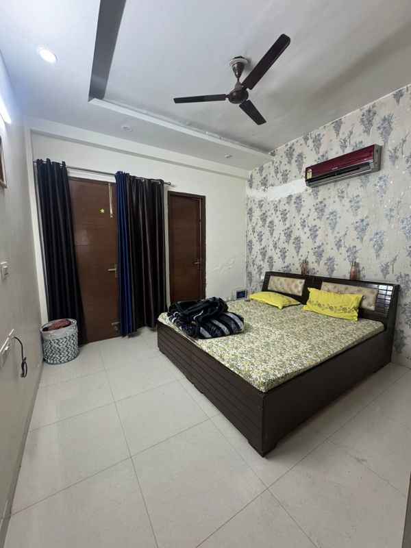 3 BHK + Pooja Room Apartment For Rent in Skynet Towers