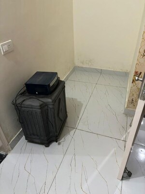 Study Room in 2 BHK Apartment at Kharar Mohali Road – for Rent