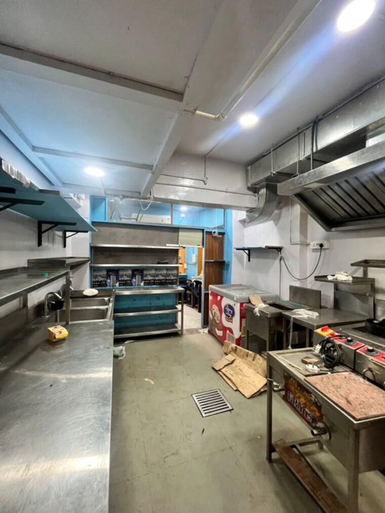 Exterior View, lokhandwala Commercial Shop 330 Sq.Ft. In Lokhandwala Mumbai 9964055
