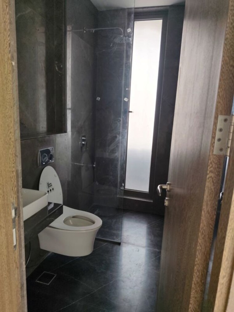 Bathroom, prestige-jasdan-classic 3 Bedroom 1743 Sq.Ft. Apartment In Mahalaxmi Mumbai 9964096