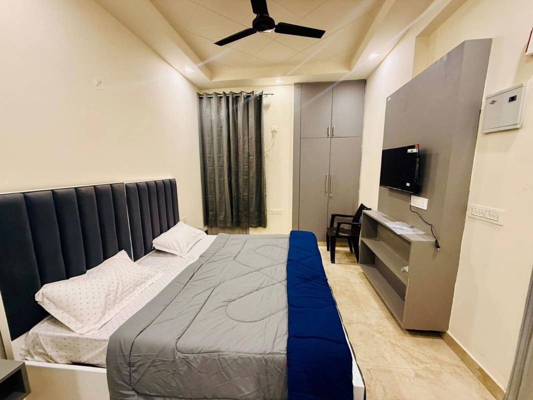 1 RkApartment For Rent in Neb Sarai