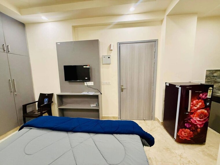 Bedroom, neb sarai 1 RK 350 Sq.Ft. Apartment In Neb Sarai Delhi 9964108