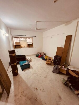 2 BHK Apartment For Rent in Santacruz West