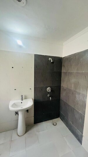 Bathroom in 3 BHK Apartment at Green Valley Residencia, Ghazipur – for Sale