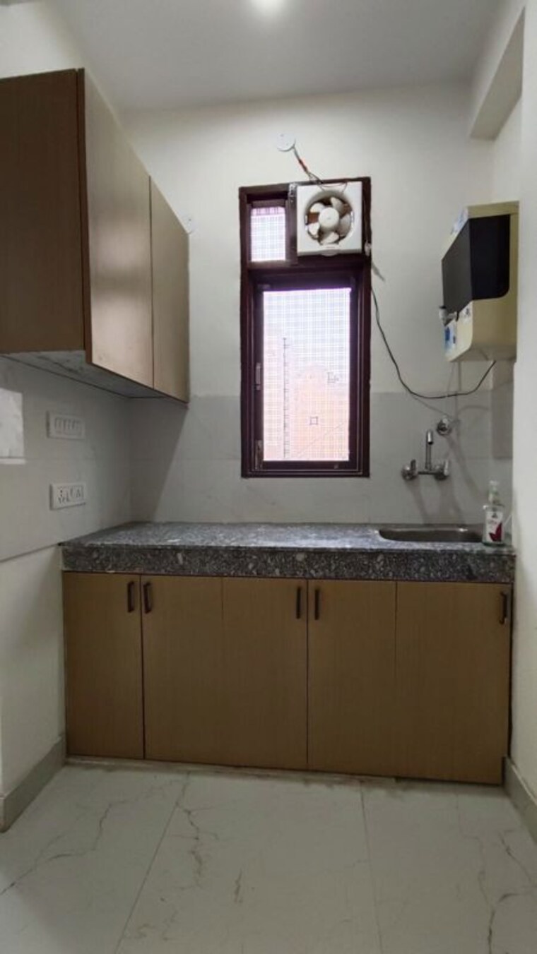 Kitchen, neb sarai 1 RK 350 Sq.Ft. Apartment In Neb Sarai Delhi 9964162