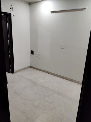 Room in 3 BHK Builder Floor at Rohini Extension – for Sale