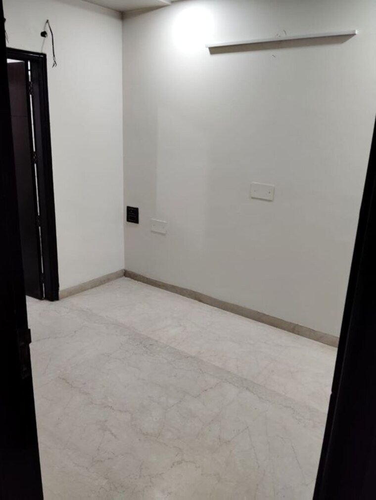Room, rohini extension 3 Bedroom 640 Sq.Ft. Builder Floor In Rohini Extension Delhi 9964166