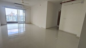 Room in 4 BHK Apartment at Runwal Nirvana, Parel – for Rent