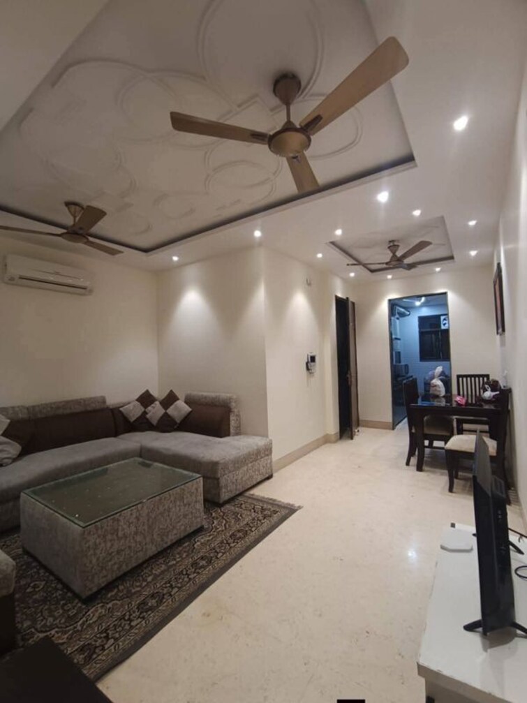 Living Room, freedom fighters enclave 2 Bedroom 1000 Sq.Ft. Apartment In Freedom Fighters Enclave Delhi 9964183