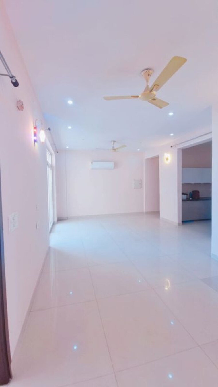 Room, la-prisma 3 Bedroom 1610 Sq.Ft. Apartment In Dhakoli Zirakpur 9964186