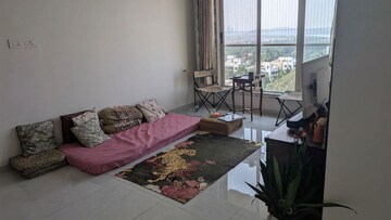 Room in  Pg at Bharat Arize, Goregaon West – for Rent