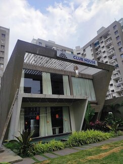 2 BHK + Servant Room Apartment For Rent in Abhinav Pebbles Urbania