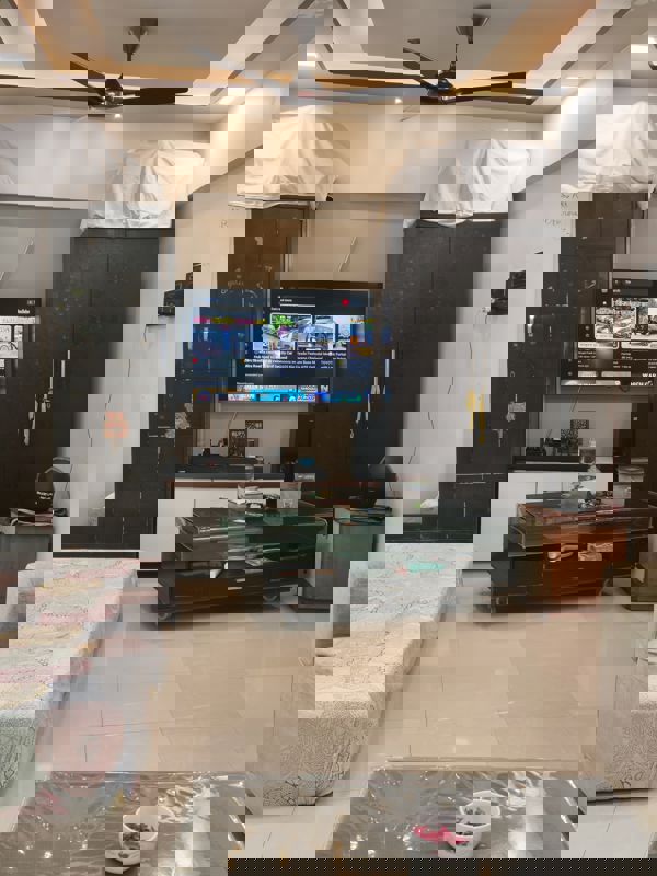 1 BHK 450 Sq.Ft. Apartment in Ahimsa Tower