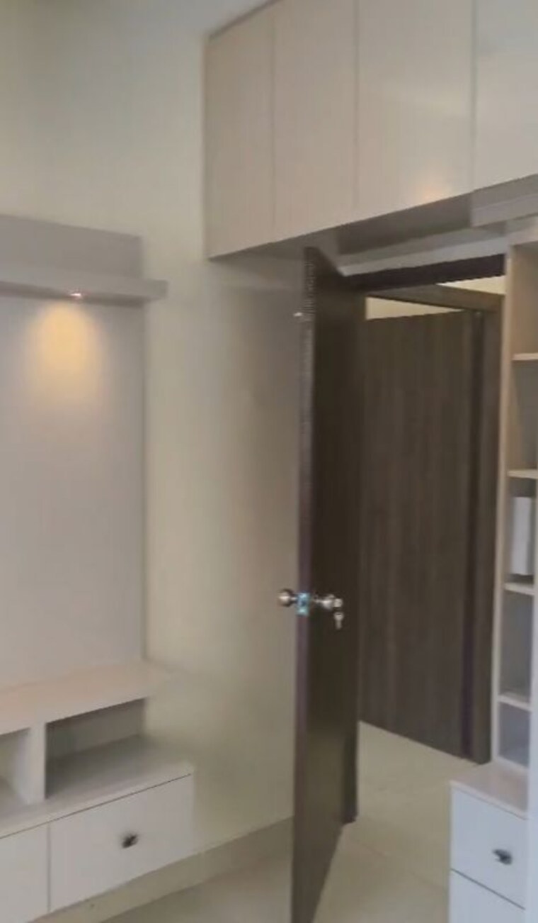 Room, signature-global-prime 2 Bedroom 834 Sq.Ft. Apartment In Sector 63a Gurgaon 9964248