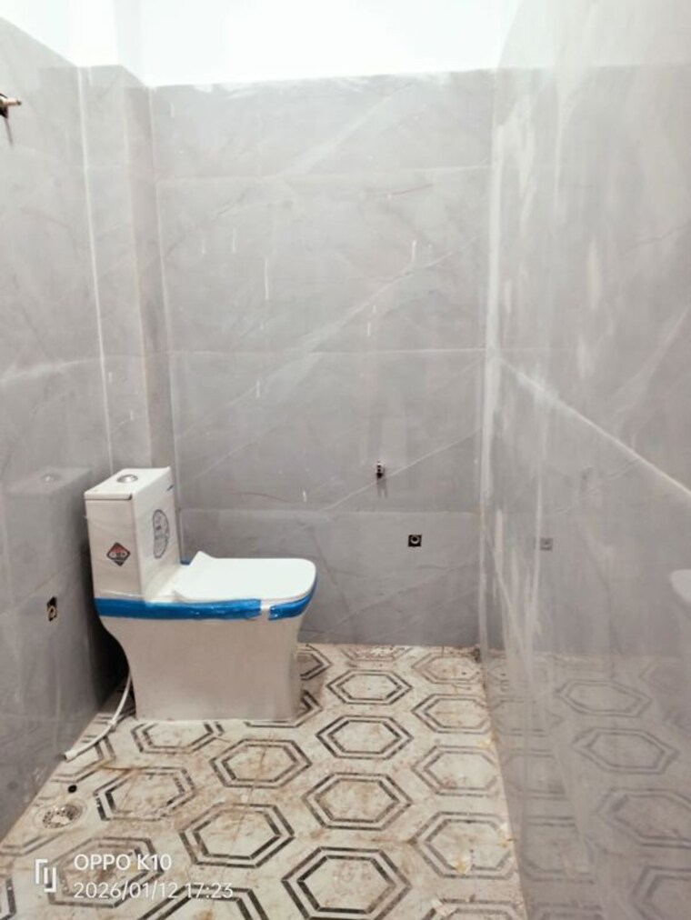 Bathroom, alambagh 3 Bedroom 850 Sq.Ft. Independent House In Alambagh Lucknow 9964386