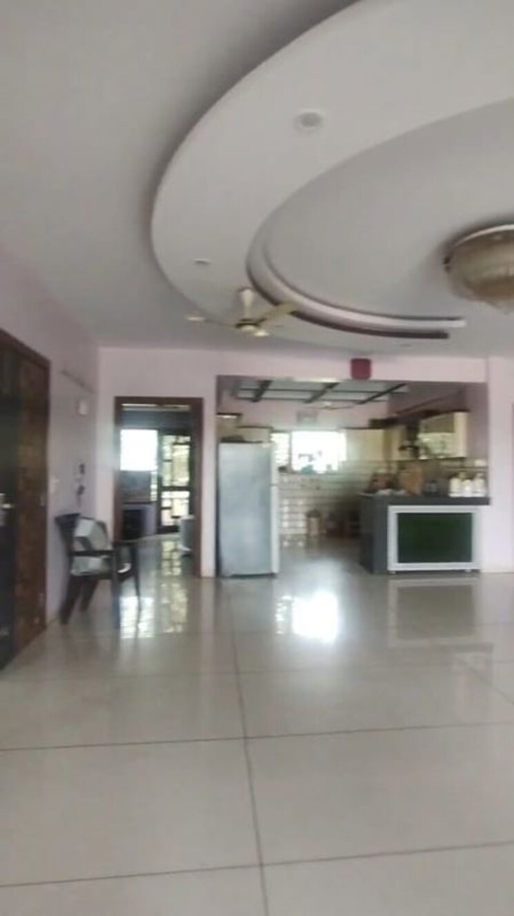  Parking, sector 4 4 Bedroom 4500 Sq.Ft. Builder Floor In Sector 4 Gurgaon 9964094