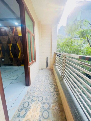 Balcony in 3 BHK Builder Floor at Dwarka Mor – for Rent