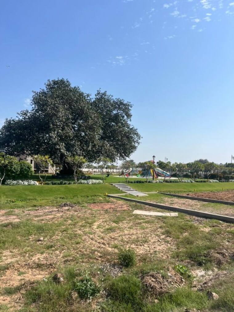 undefined, meffier-golden-park  106 Sq.Yd. Plot In Sohna Sector 4 Gurgaon 9964437