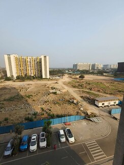 3 BHK + Pooja Room,Extra Room Apartment For Sale in Lodha Downtown