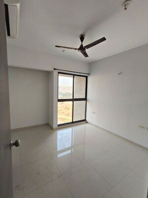 Room in 3 BHK Apartment at Lodha Downtown, Dombivli East – for Sale