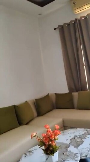 Furnished Amenities in 3 BHK Builder Floor at Sector 4 – for Sale