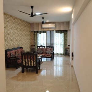 Living Room in 2 BHK Apartment at Santacruz East – for Rent