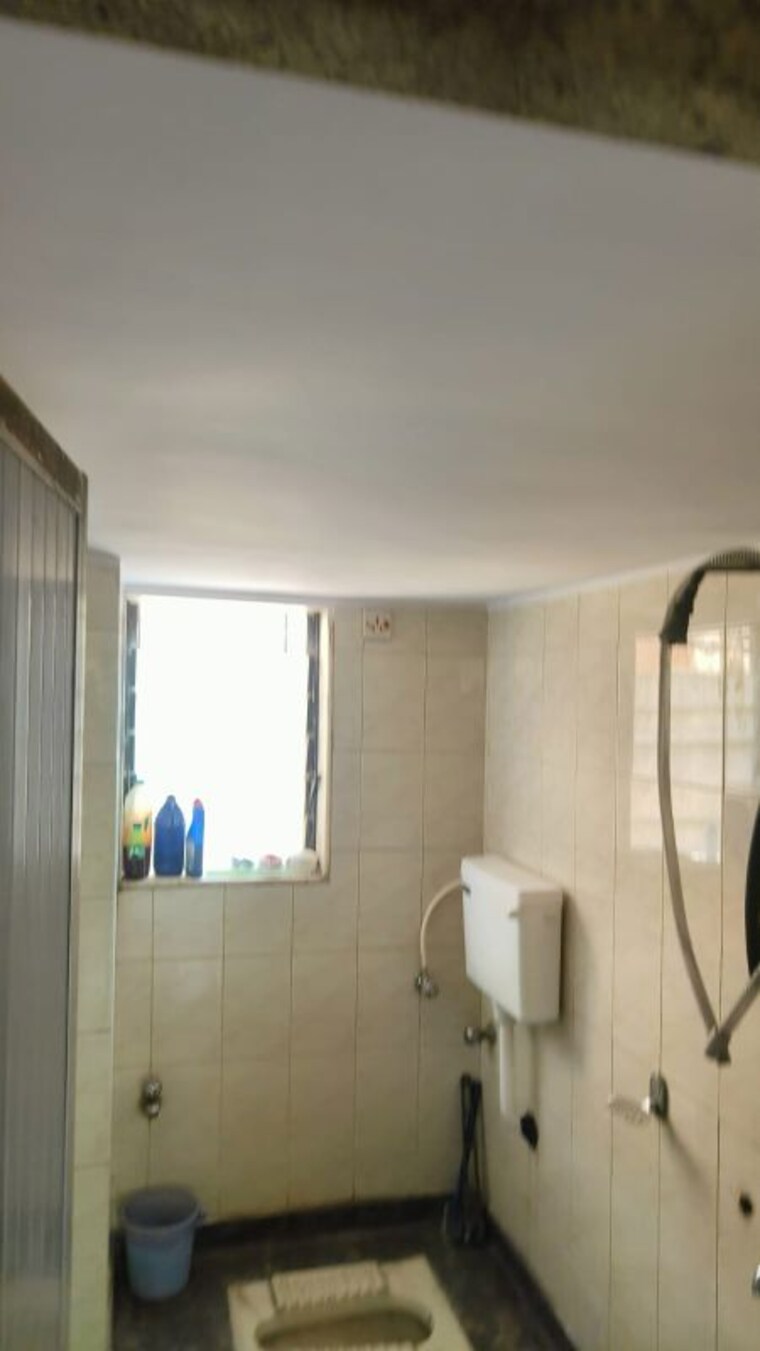 Bathroom, santacruz east 2 Bedroom 833 Sq.Ft. Apartment In Santacruz East Mumbai 9964738